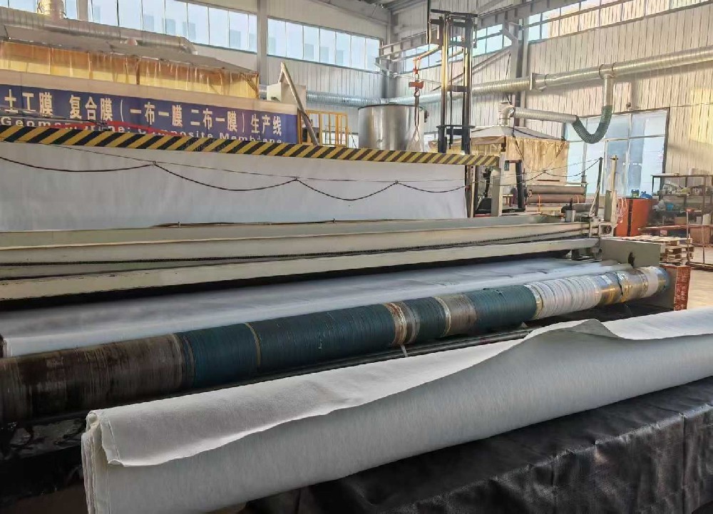 泰安防水土工布廠(chǎng)家，泰安復(fù)合土工膜廠(chǎng)家